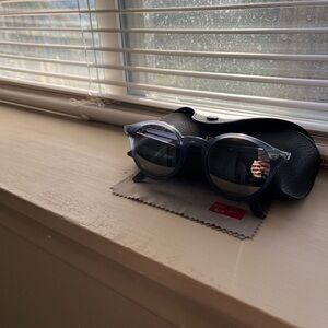 Ray-Ban Round Blue Sunglasses w/ Case & Cleaning Cloth